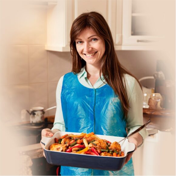 HD PE APRON 28X46" BLUE 100x10 Packets - Image 4
